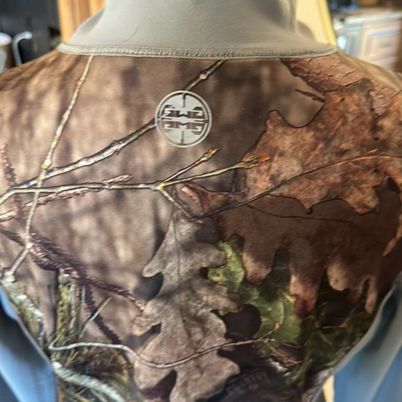 Hunting Jacket Brand is Girls & Guns medium jacket camo hunting coat  stretchy - Picture 5 of 12